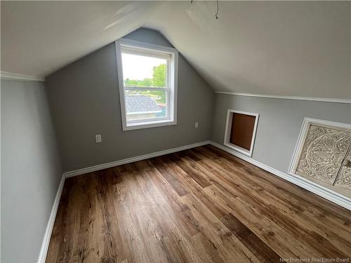 9 Churchill St, Hartland, NB 