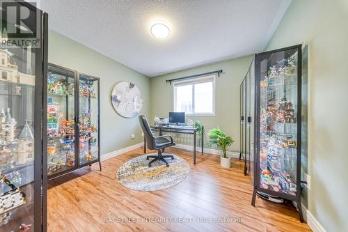 129 Fadine Road, Newmarket, ON 