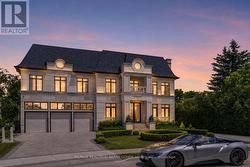 61 ORLON CRESCENT Richmond Hill, ON L4C 6S4
