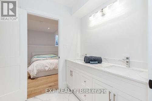 37 Paddy Dunns Circle, Springwater, ON 
