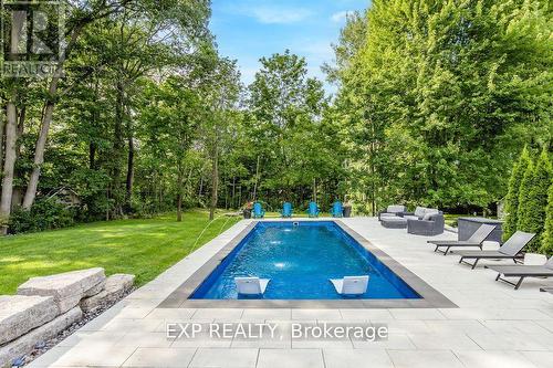 37 Paddy Dunns Circle, Springwater, ON 