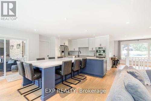 37 Paddy Dunns Circle, Springwater, ON 