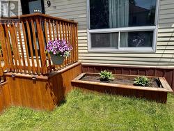 Front verandah & flower garden - 