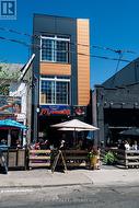 305 AUGUSTA AVENUE Toronto, ON M5T 2M2