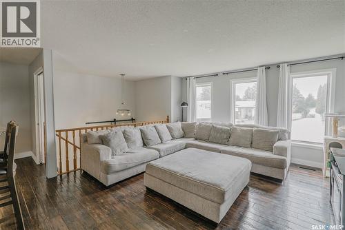 335 Thain Crescent, Saskatoon, SK 