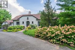 30 KINGSWOOD DRIVE  King, ON L7B 1K8