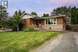 718 Westmount  Greater Sudbury, ON P3A 1B5