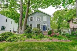 177 MINEOLA ROAD E  Mississauga, ON L5G 2E7