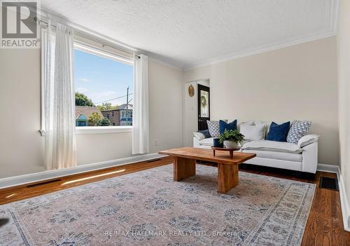 32 Rockwood Drive, Toronto, ON 