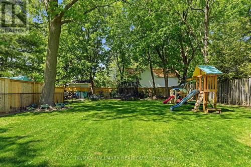 32 Rockwood Drive, Toronto, ON 