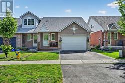 2436 WOODGLADE BOULEVARD  Peterborough (Monaghan Ward 2), ON K9K 2K9