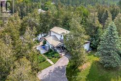 14 WYCHWOOD DRIVE E  Kawartha Lakes (Fenelon Falls), ON K0M 1N0