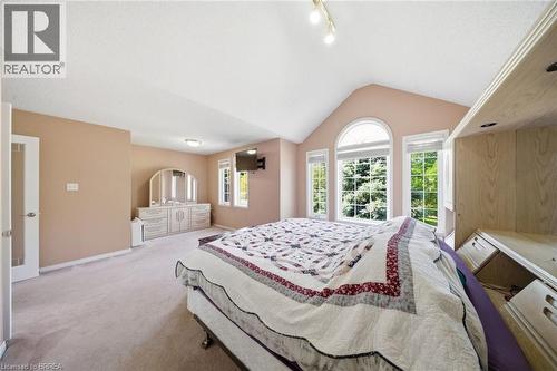 20 Melran Drive, Cambridge, ON - Indoor Photo Showing Bedroom