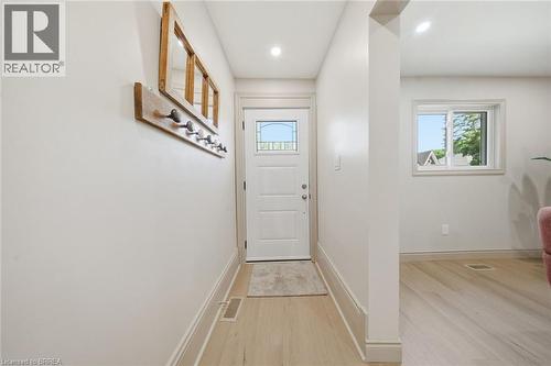 14 Bond Street, Brantford, ON - Indoor Photo Showing Other Room