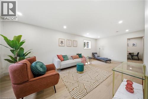 14 Bond Street, Brantford, ON - Indoor