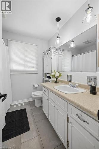 22 Brookside Crescent, Kitchener, ON 