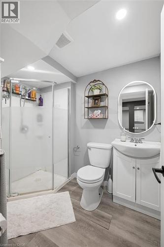 22 Brookside Crescent, Kitchener, ON 