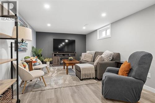 22 Brookside Crescent, Kitchener, ON 