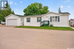 D4 1295 9th AVENUE NE Moose Jaw, SK S6J 1C5