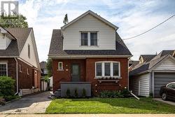 66 EDGEMONT STREET S  Hamilton, ON L8K 2H5