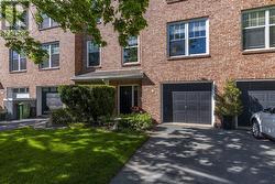 5 Arthur Lismer Court  Bedford, NS B4A 4B4