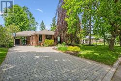 11 FLORAL DRIVE Guelph (Dovercliffe Park/Old University), ON N1G 1R2
