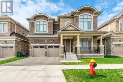 1079 JOHN LAIRD CIRCLE Oakville, ON L6H 3R5