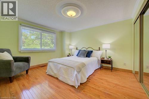 16 Sugar Maple Place, Kitchener, ON 