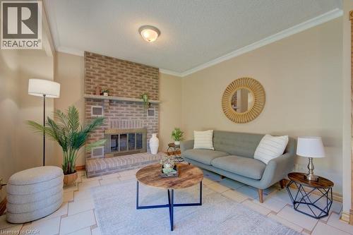 16 Sugar Maple Place, Kitchener, ON 