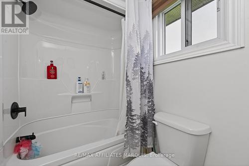 4 pc bath - 205 - 26 Salmon Side Road, Rideau Lakes, ON 
