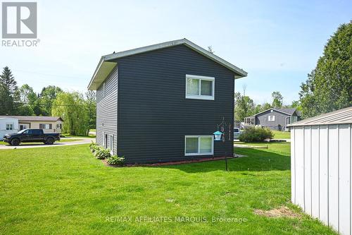 205 - 26 Salmon Side Road, Rideau Lakes, ON 