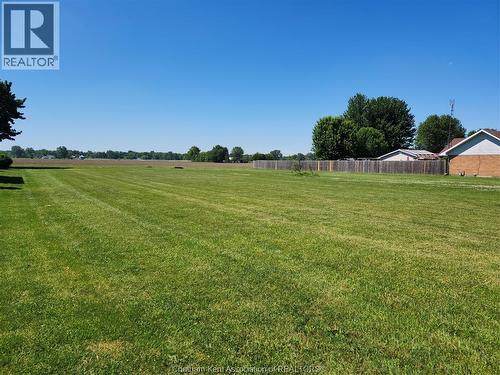 7005 Dufferin Avenue, Wallaceburg, ON 
