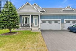 231 SHINNY AVENUE Ottawa, ON K2B 0V9