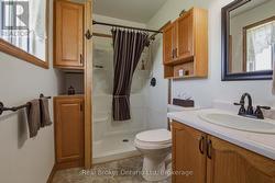 Master Ensuite - 