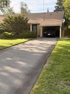 203 THREE VALLEYS DRIVE  Toronto, ON M3A 3L7