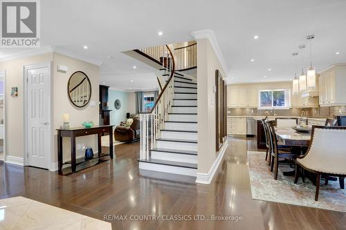 279 Manchester Drive, Newmarket (Bristol-London), ON 