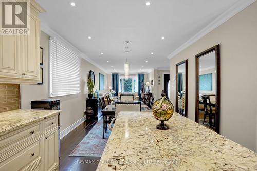 279 Manchester Drive, Newmarket (Bristol-London), ON 