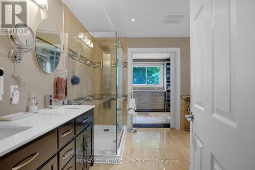 279 Manchester Drive, Newmarket (Bristol-London), ON 