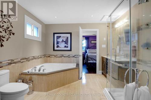 279 Manchester Drive, Newmarket (Bristol-London), ON 