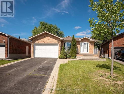 14 SOUCH COURT  Clarington, ON L1C 4G3