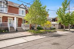 54 ST CLAIR GARDENS Toronto, ON M6E 3V4