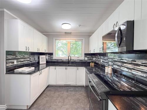 130 Madison Crescent, Brandon, MB 