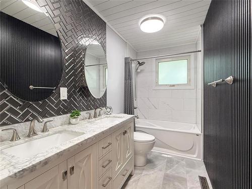 130 Madison Crescent, Brandon, MB 