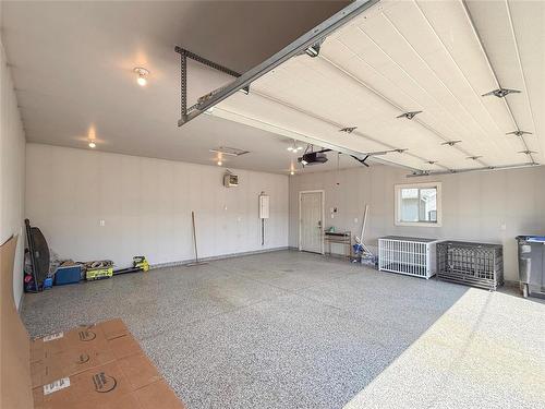 130 Madison Crescent, Brandon, MB 