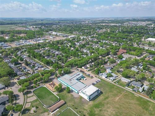 130 Madison Crescent, Brandon, MB 