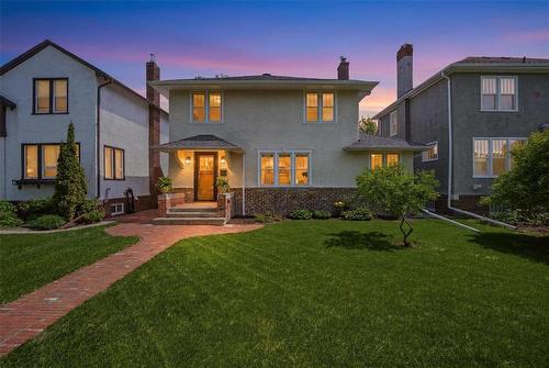 214 Ash Street  Winnipeg, MB R3N 0P7