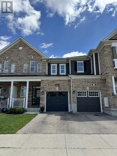 178 WEST OAK TRAIL  Kitchener, ON N2R 0J3