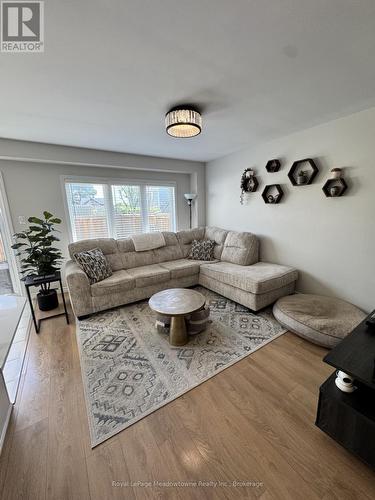 178 West Oak Trail, Kitchener, ON 