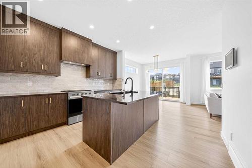 264 Edith Place Nw, Calgary, AB 
