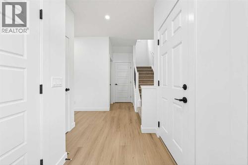 264 Edith Place Nw, Calgary, AB 